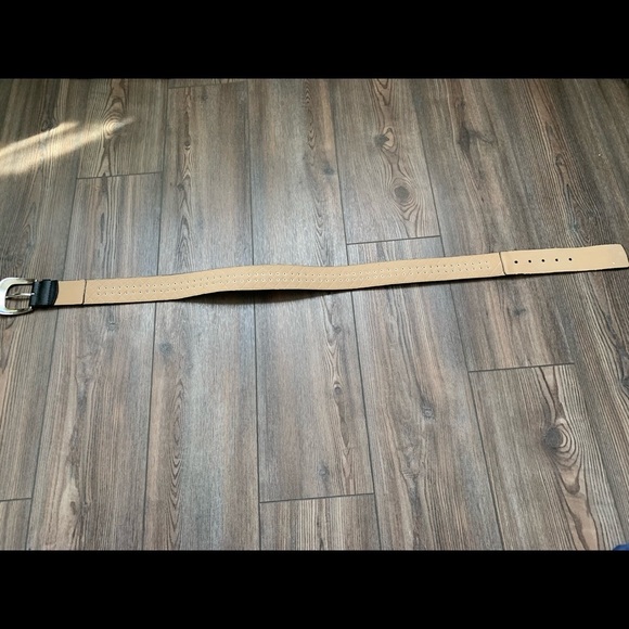 Michael Kors Belt - Picture 4 of 8